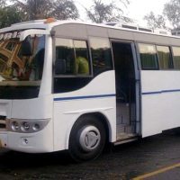 3 seater tempo traveller in Delhi